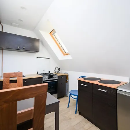 3 Maja 32b -a & C By Homeprime Sopot