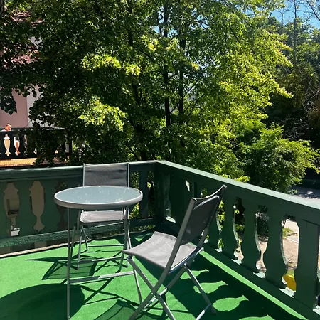 Apartment Atuna 1 I 3 *